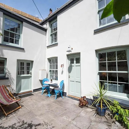 Holiday home The Hideaway Polruan